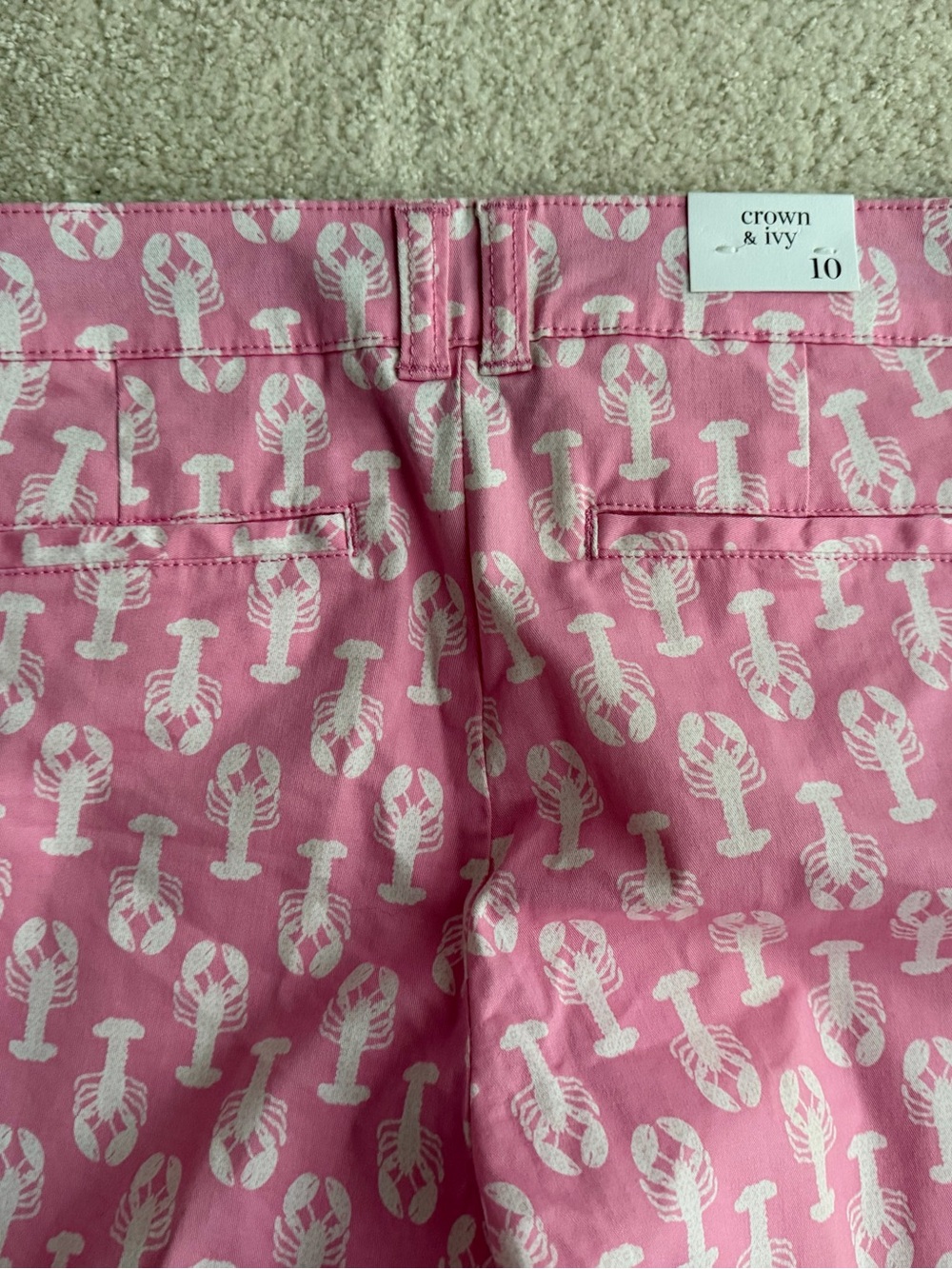 Crown & Ivy Pink Lobster Print Cropped Pants - Picture 4 of 7